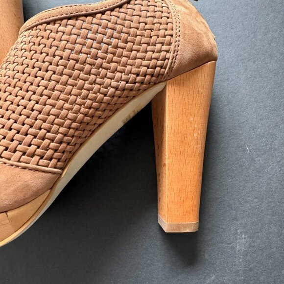 Banana Republic Tan Brown Woven Suede Peep Toe Ankle Bootie Heels Size 6 - Picture 13 of 15